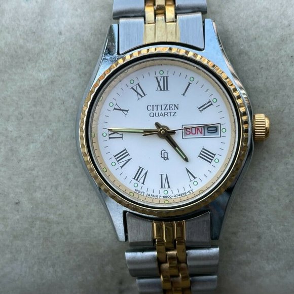 Citizen Quartz Ladies Wrist Watch GoldSilver Tone Analog DayDate Calendar Watc - Picture 2 of 12